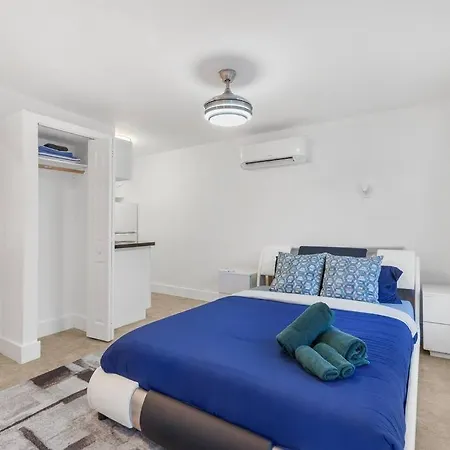 1 Mi To Beach With Grill & Heated Pool